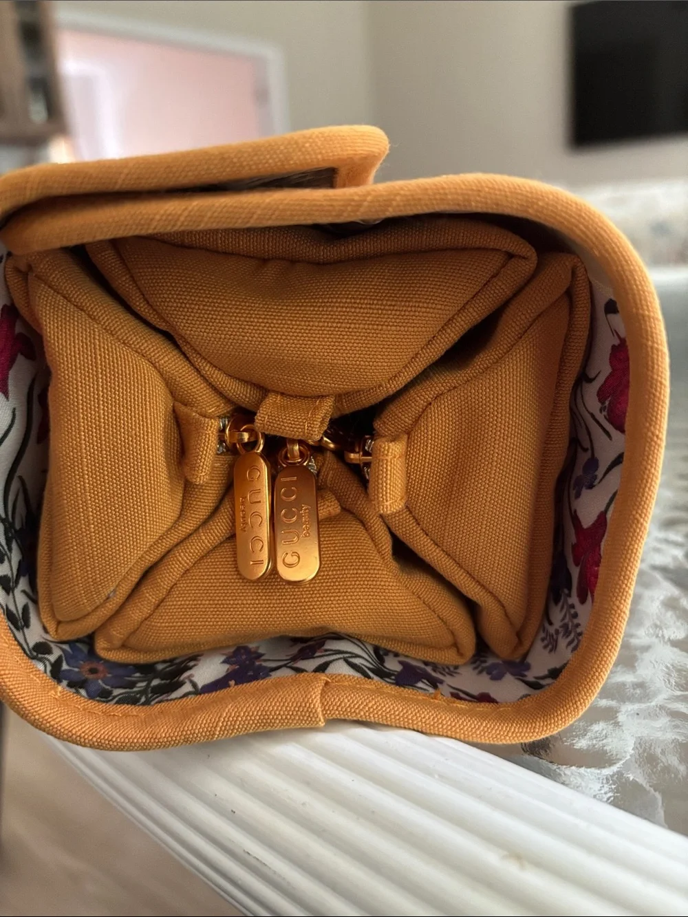Gucci Beauty Mustard yellow jewelry /Cosmetic Pouch New